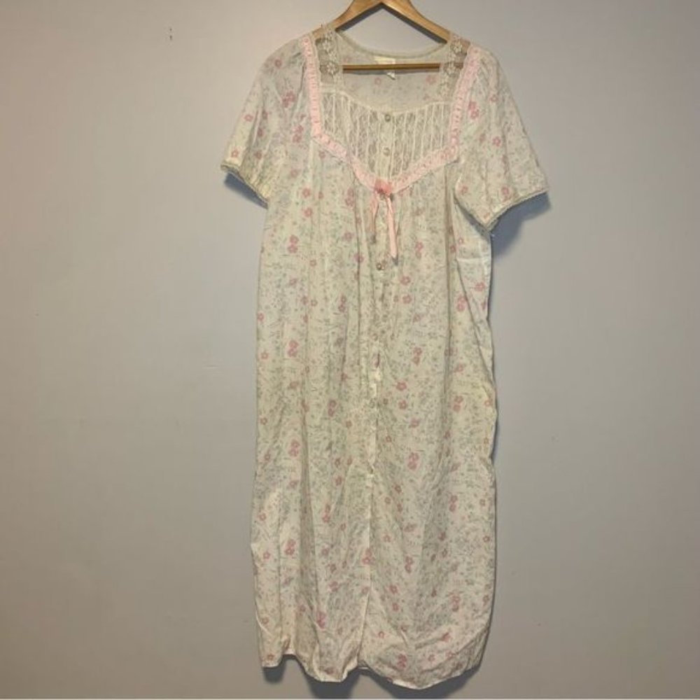 Vintage Cottagecore lace details square neckline granny sleep dress